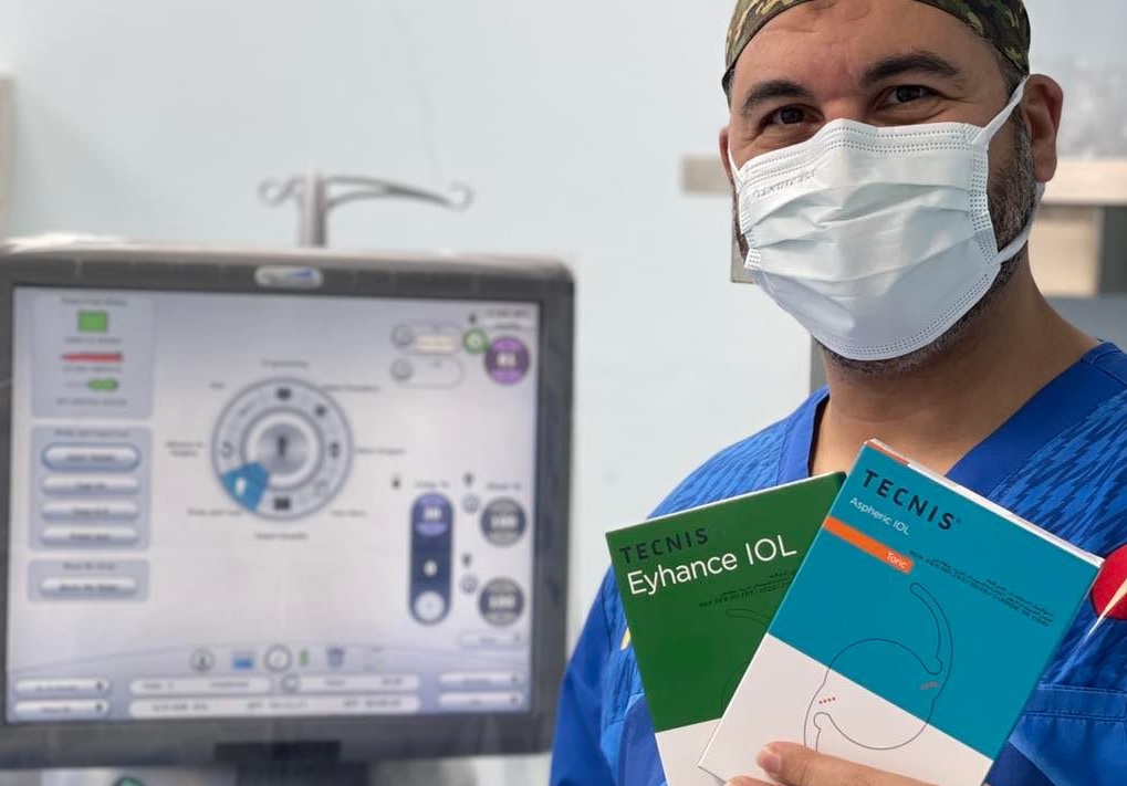 زراعة العدسات لعلاج عيوب الإبصار